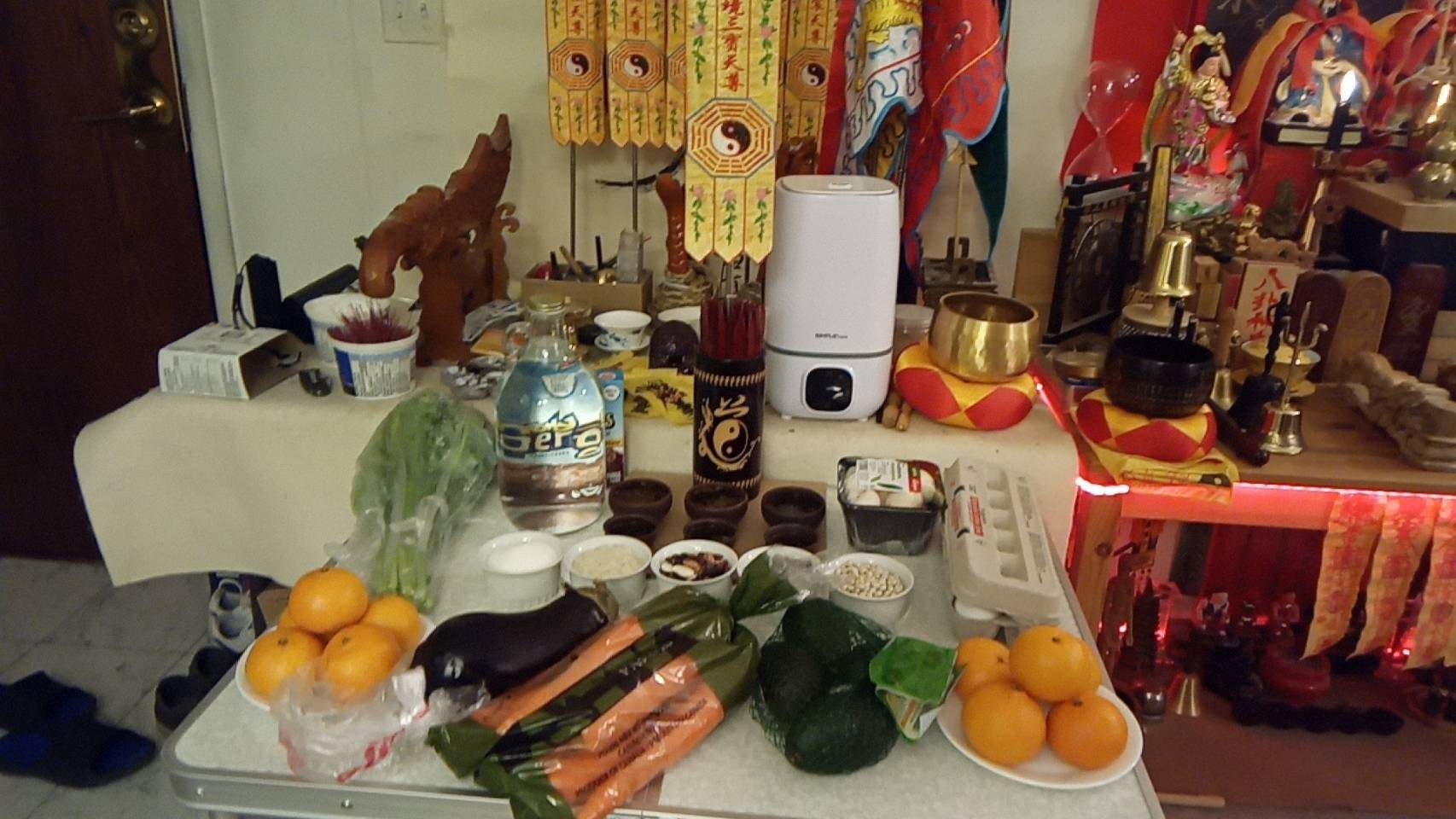 
          Food Offering Basic Meanings on Taoist Altar
        